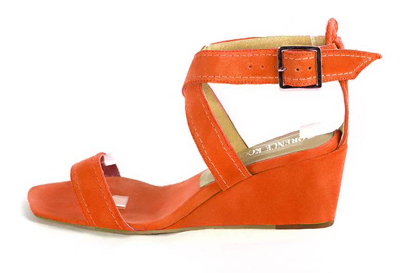 Clementine orange women's fully open sandals, with crossed straps. Square toe. Medium wedge heels. Profile view - Florence KOOIJMAN